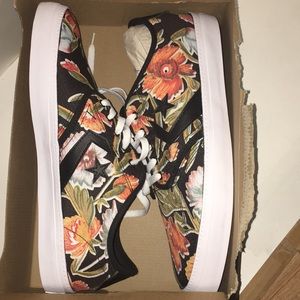 Converse Zakim ox floral print